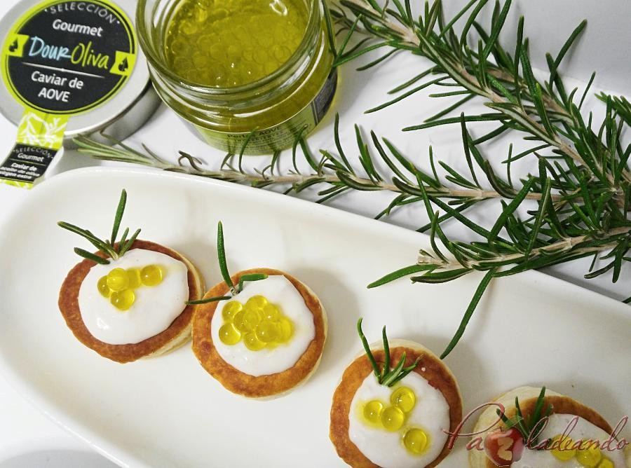 mini volovanes de tomate trufado con brandada de bacalao y caviar de aove pazladeando (3)