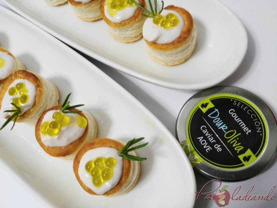 mini volovanes de tomate trufado con brandada de bacalao y caviar de aove pazladeando (6)