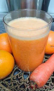 Calipos de zumo integral de naranja y zanahoria 05 pazladeando